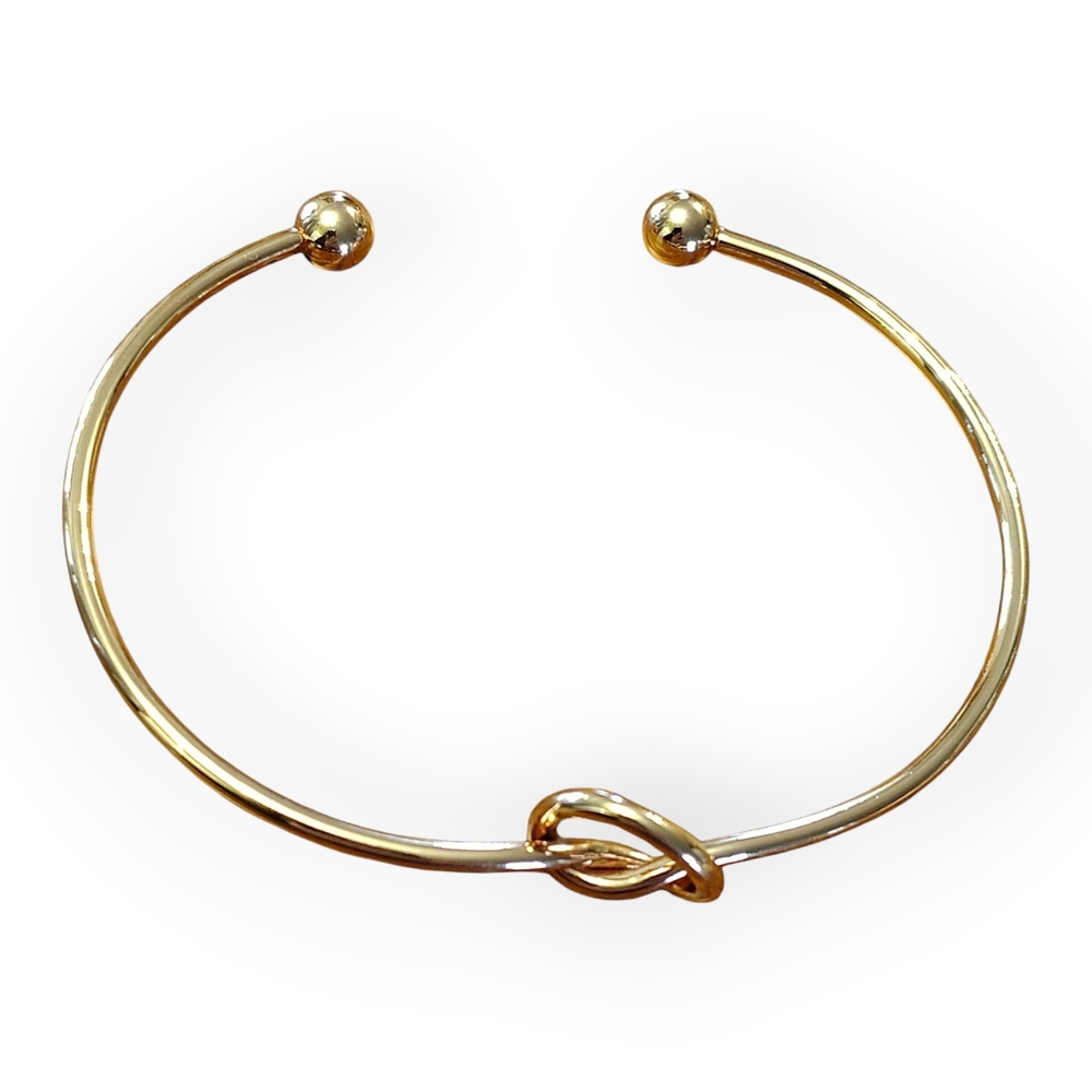 Elegant Gold Knot Bangle Bracelet